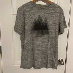 Men’s American Eagle Mountain Tshirt